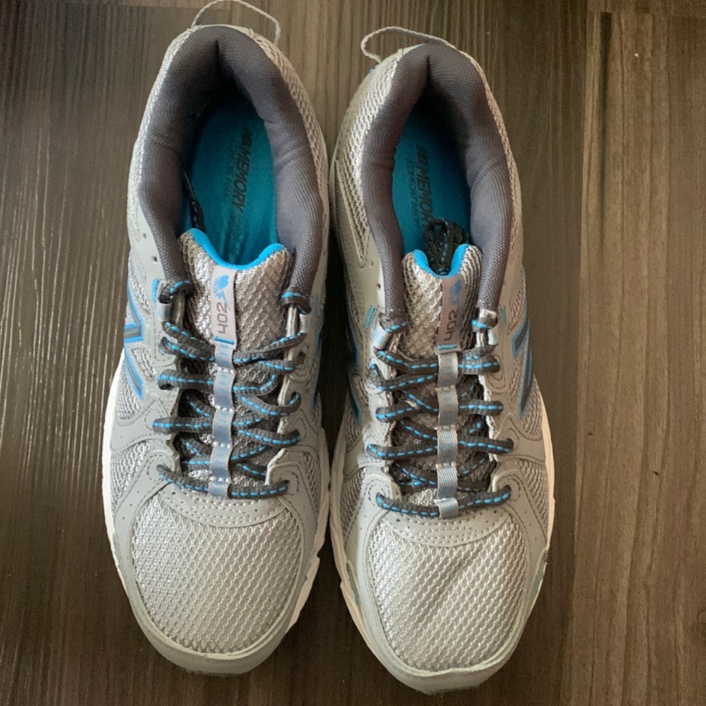 New Balance WE402